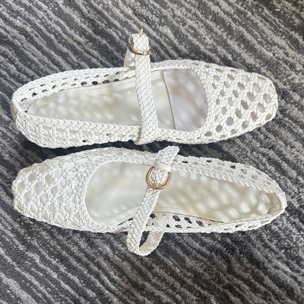 Cushionaire flats!
